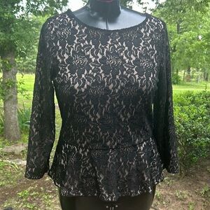 NWT Cupio lace top